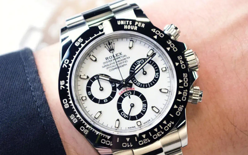 勞力士手表進(jìn)水：影響與處理方法全解析